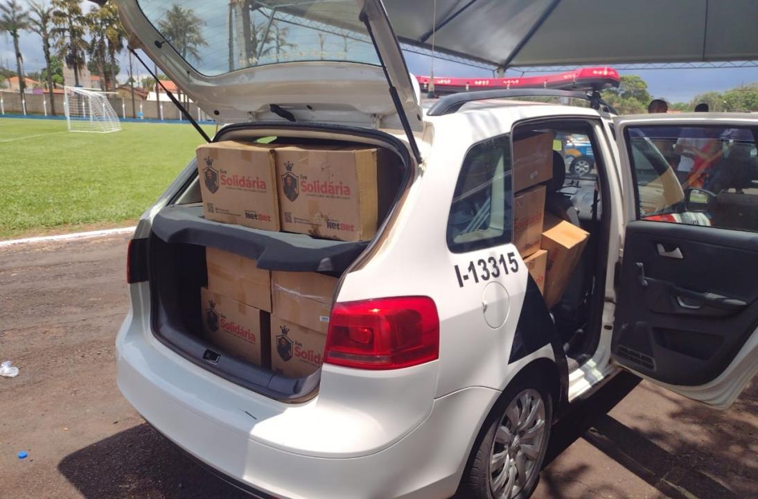 Foto 6 de 7 — Campanha de Natal busca arrecadar alimentos em Américo Brasiliense